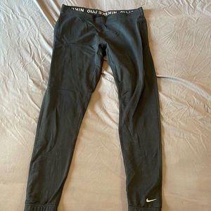 Nike pro black leggings size small